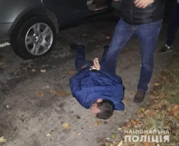 Львовские правоохранители задержали трех злоумышленников, которые похитили гражданина Турции и требовали $ 100 тысяч за его освобождение