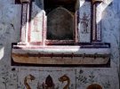 В Помпеях сохранилось святилище с фресками