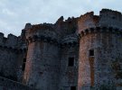  За  можно стать совладельцем старинного замка во Франции