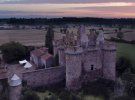 За  можна стати співвласником старовинного замку у Франції 