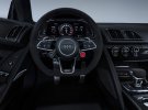 Audi рассекретила обновленные купе и родстер модели R8.. Фото: Автоблог