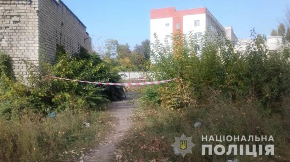 В заброшенном подвале на ул. Судостроительной в Одессе нашли тело неизвестной женщины