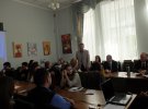 Участь у круглому столі взяли студенти і викладачі Інституту філології