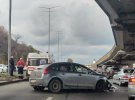 У Києві на Набережному шосе сталася масштабна аварія за участю декількох автомобілів