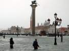 Площадь Святого Марка в Венеции под водой