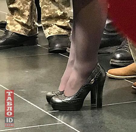 Ніжки Тимошенко під час форуму "Нового економічного курсу" 30 жовтня