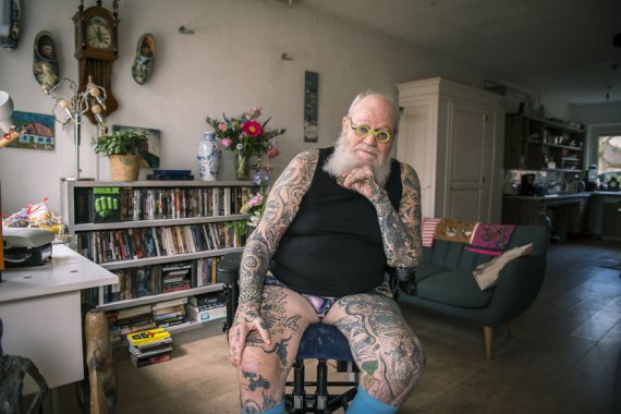 Участники фотопроекта заявляют, что для татуировки никогда не бывает слишком поздно