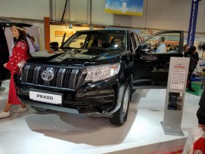 В Україні з’явилась бюджетна Toyota Land Cruiser Prado. Фото Олега Омельницького