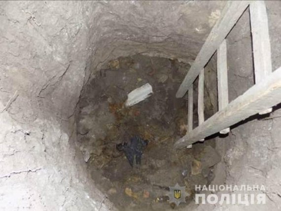 На Одещині в колодязі знайшли труп   чоловіка. Мав ножове поранення в серце. Майже рік потерпілий розшукувався як безвісти зниклий
