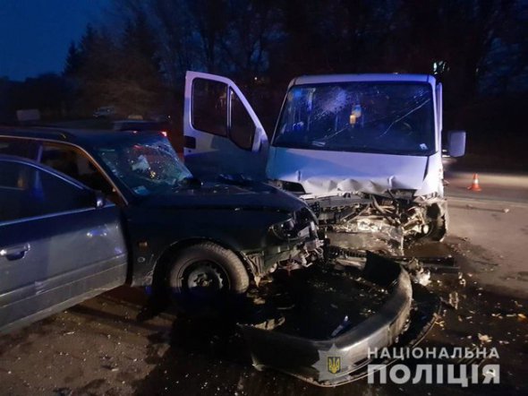 На Тернопольщине пьяные водители устроили ДТП. Фото: Нацполиция