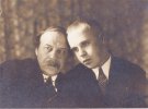 Поет Марко Вороний з батьком. 1920-ті