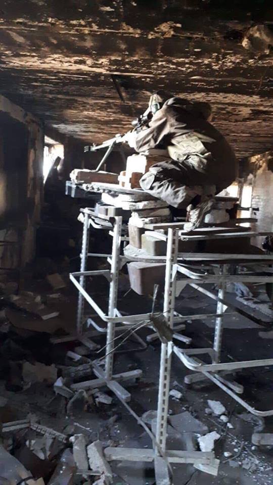 В сети показали, как работает украинский снайпер на Донбассе