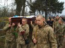 В селе Станишевка Житомирского района 4 ноября похоронили 24-летнего старшего солдата Игоря Гончаренко. Он погиб 1 ноября на Донбассе, во время обстрела со стороны пророссийских боевиков-наемников