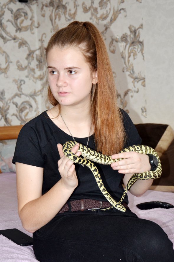 Маріна Збавитель купила пітон Леона в Одесі
