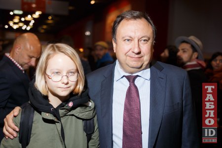 Народний депутат Микола Княжицький із донькою