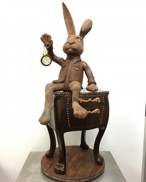 На створення одної шоколадної скульптури Гішон часом витрачає понад 15 годин.