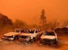 У Каліфорнії оголосили режим надзвичайної ситуації. В штаті лютує найсильніша за останні роки лісова пожежа