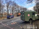 В Харькове произошла авария с участием военного автомобиля скорой медицинской помощи "Богдан-2251" и легковушки "ВАЗ-2104"