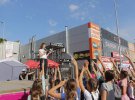 Анна вместе с другими участниками клуба проводят различные социальные акции и культурные мероприятия