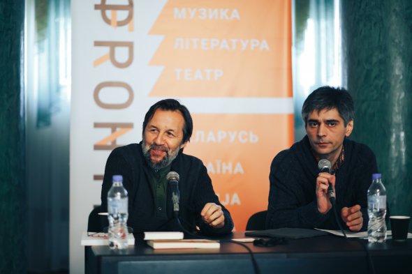 Польський письменник Кшиштоф Чижевський (ліворуч) та публіцист Олександр Бойченко.