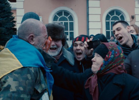 Кадры из фильма "Донбасс".