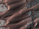 Нілі Патера - одне з найбільш активних полів дюн на Марсі. Фото: NASA
