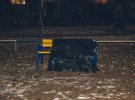 В Киеве в Днепровском районе обнаружили труп мужчины. Неизвестный умер на скамейке на территории детской площадки возле жилых домов