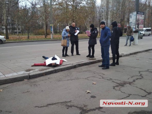 У Миколаєві перехожі  знайшли мертвого чоловіка