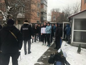 На Полтавщині правоохоронці звільнили кілька десятків людей з "реабілітаційних центрів". Фото: Рol.gp