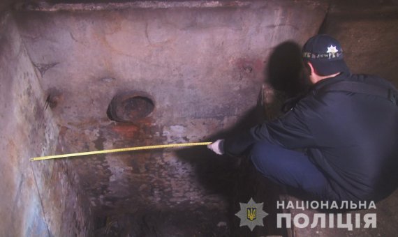 В подвальном помещении частного дома на Французском бульваре в Одессе нашли скелетированный труп мужчины