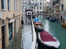 1. Венеція. Деякі вчені пророкують, що Венеція може стати непридатною для життя вже в 2028 році.