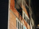 В Тернополе в 9-этажном многоквартирном жилом доме по ул. Текстильной возник крупный пожар