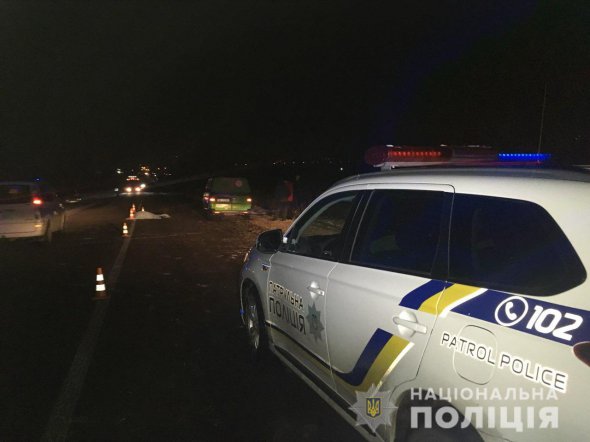 В селе Бармаки   Ровенской области инкассаторское авто насмерть переехало мужчину