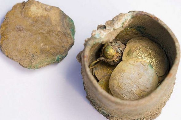 В Ізраїлі знайшли середньовічні золоті монети