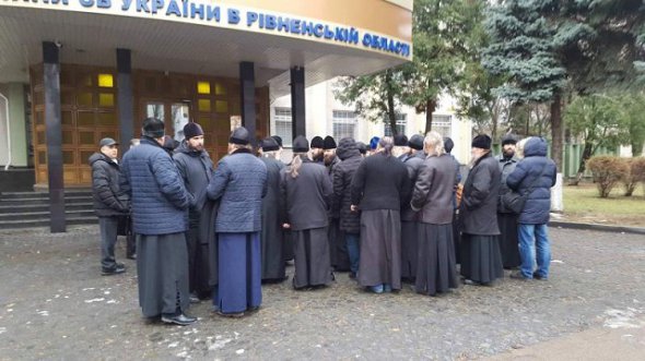 В Ровно начали массово допрашивать священников Московского патриархата