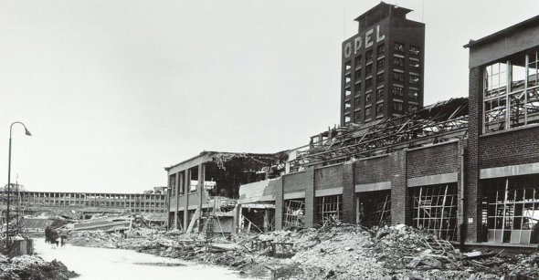 Завод Opel после окончания Второй мировой войны.