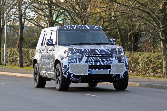 Land Rover Defender 2020 показали на перших. Фото: Аutoevolution