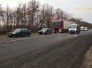 Вблизи поселка Рокини Луцкого района на Волыни автомобиль Mercedes ехал на большой скорости и сбил женщину