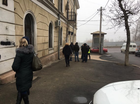 Захватившие Одесский медуниверситет увольняют работников и уничтожают официальную документацию.