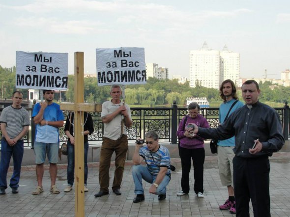 Молитвенный марафон в Донецке длился 158 дней до августа 2014 года