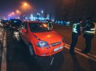 На Броварському проспекті в Києві у ДТП потрапило 4 машини. Зіткнулися Audi, Shevrolet, Dacia Logan і ВАЗ