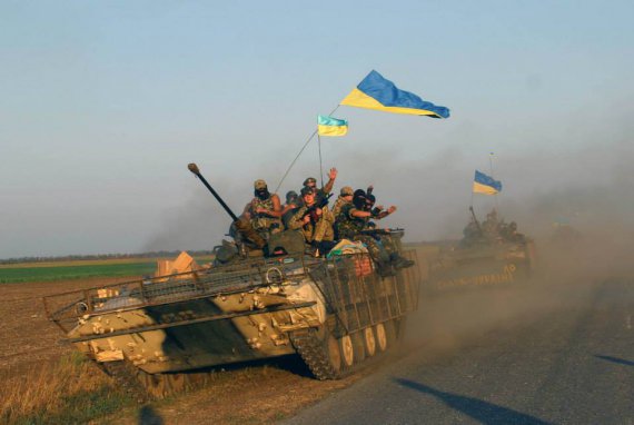 Сьогодні, 12 грудня, в Україні вітають із професійним святом бійців Сухопутних військ