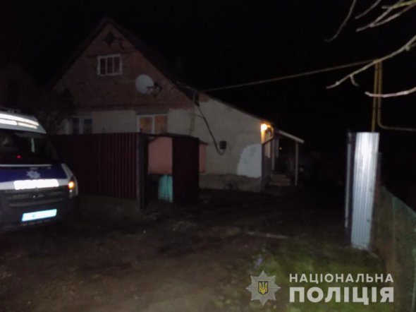В селе Нанково Хустского района Закарпатья 15-летний парень зарезал 40-летнего отчима