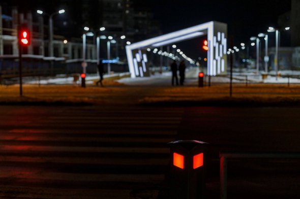 У Вінниці створили світлофори для пішоходів, яким важко розлучитись зі смартфоном