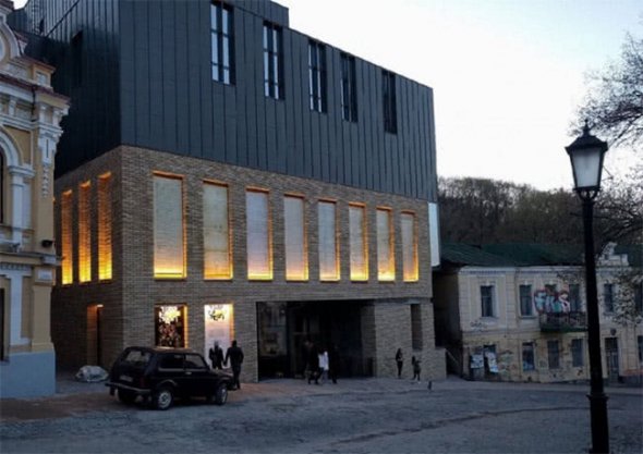 Скандально реконструированный театр на Подоле номинировали на европейскую архитектурную премию.