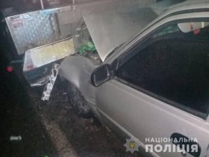 Вінниччина: водійка іномарки влетіла під вантажівку: її чоловік загинув
