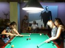 Для батьків та дітей шукають безкоштовні квитки у театр, кіно