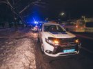 В Киеве на улице Академика Булаховского произошло ДТП с пострадавшими. Автобус «Богдан» с пассажирами врезался в дерево