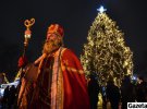 Цикл празднеств в городе начался 18 декабря с зажжения главной елки