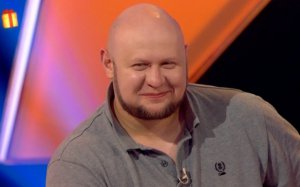 Книга рекордів Гіннеса: львів’янин Олег Скавиш протягнув зубами корабель масою 600 тонн